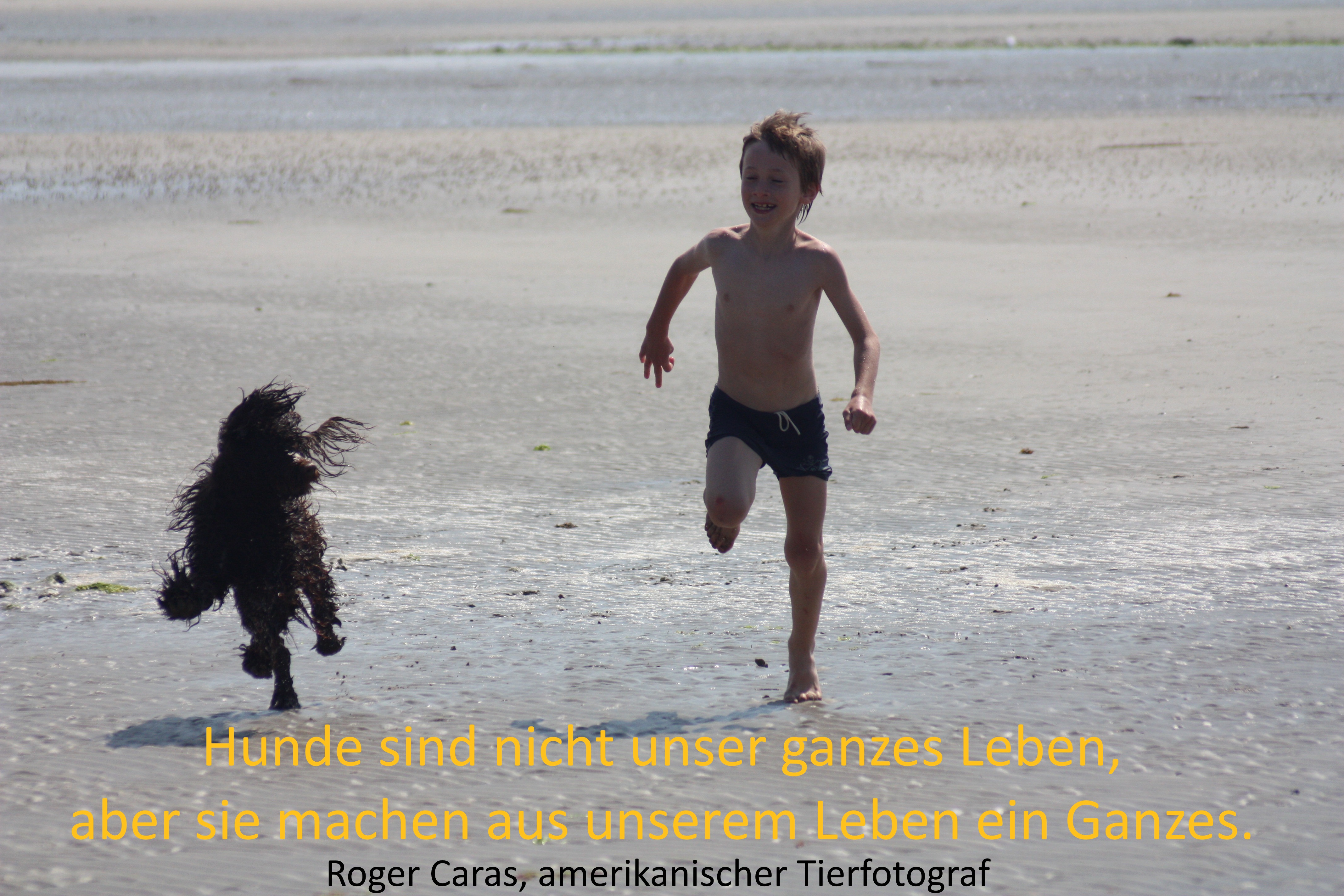 Dori und Tim am Strand.